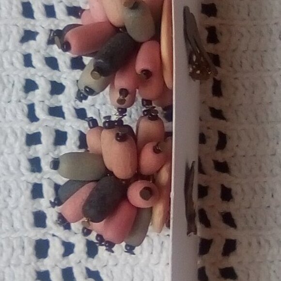 Mid Century Clip-On Earrings - Clusters of Wood Beads in Pink, Green, Grey - Picture 5 of 5